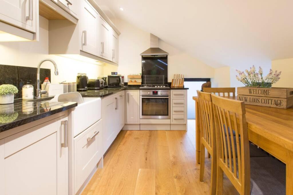 New Loos Cottage, Old School Court Stow-on-the-Wold ภายนอก รูปภาพ