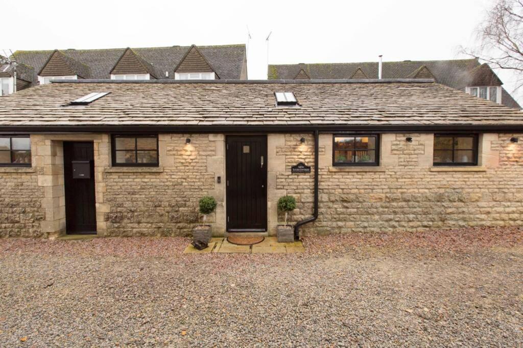 New Loos Cottage, Old School Court Stow-on-the-Wold ภายนอก รูปภาพ